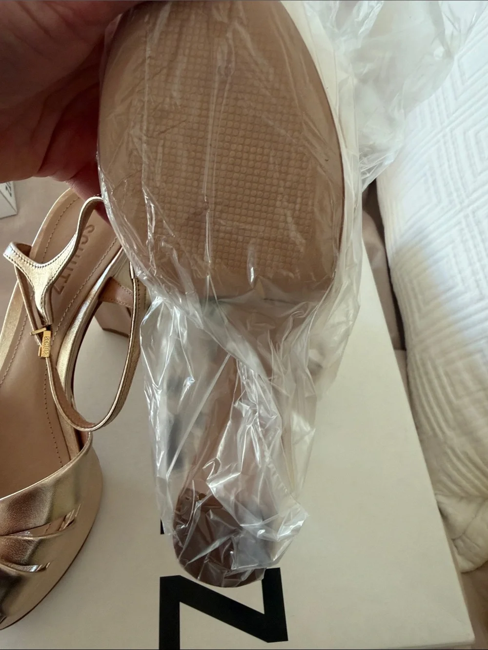 SCHUTZ Metallic Gold Strappy Block Heel Sandals brand new - Picture 3 of 6